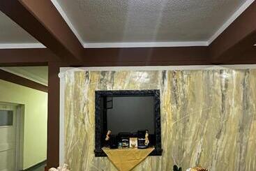 هتل Hostal Las Garzas