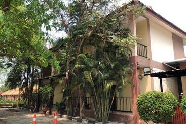 هتل โรงแรมแม่วังรีสอร์ท