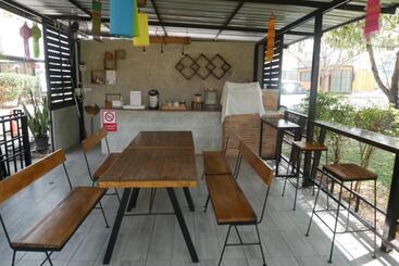 هتل โรงแรมแม่วังรีสอร์ท