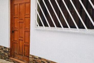 پانسیون Hostel Casa Belén