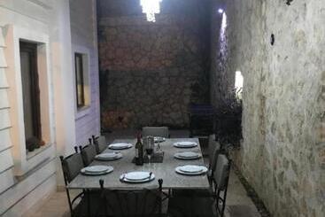 تختخواب و صبحانه Villa Sandarra Kalkan