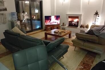 تختخواب و صبحانه Villa Sandarra Kalkan