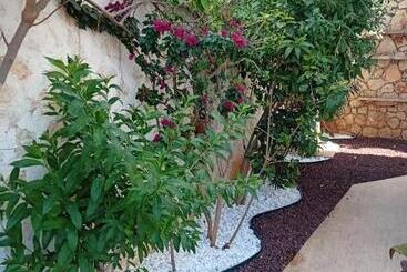 تختخواب و صبحانه Villa Sandarra Kalkan