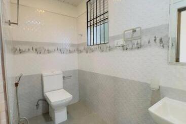 تختخواب و صبحانه Dream House Residence