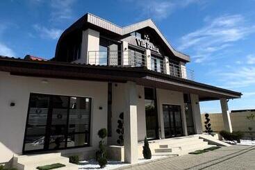 هتل Complex Vila Rania