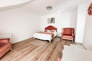 هتل Complex Vila Rania