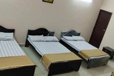 هتل Kumaragam Resorts