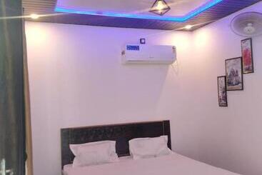 هتل Gorakhnath Guest House
