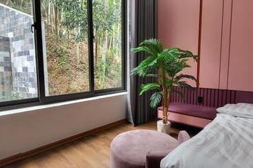 هتل Lotus Premium Lodge