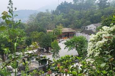 هتل Lotus Premium Lodge