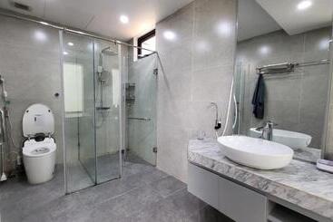 هتل Lotus Premium Lodge
