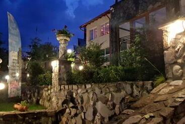 هتل Villa Titanic Residence Spa