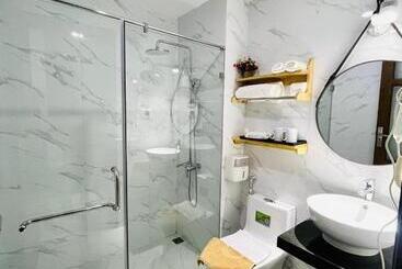 Khách Sạn Moonlight Sen Biển Hotel Lc Sầm Sơn