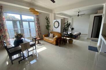 پانسیون Aizawl Homestay
