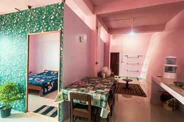 پانسیون Aizawl Homestay