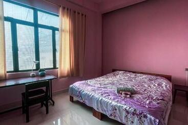 پانسیون Aizawl Homestay