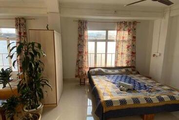 پانسیون Aizawl Homestay