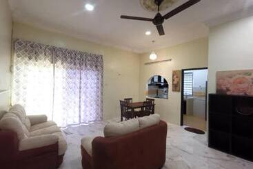 پانسیون Kejora Guest House
