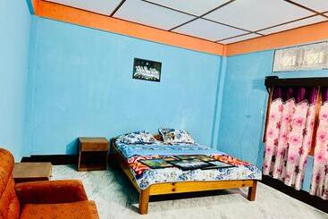 پانسیون Pema Dekey Monastic Guest House