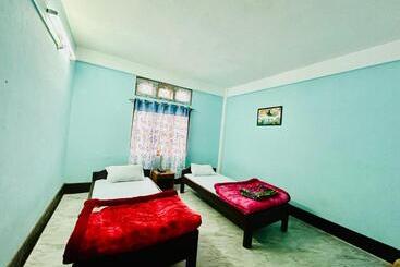 پانسیون Pema Dekey Monastic Guest House