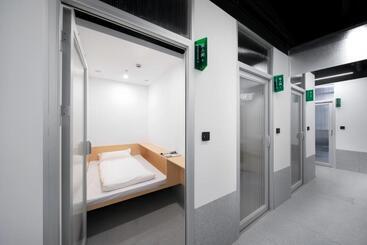 Weflow Youth Hostel   Shanghai People S Square Jing An Joy City