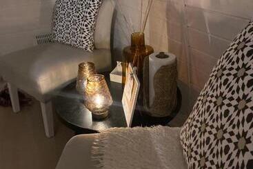 Slapen Bij De Stewardess B&b Almere
