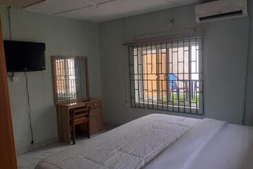 Biddex Lodge & Hotels