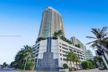 هتل Fontainebleau Miami Beach
