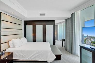 هتل Fontainebleau Miami Beach