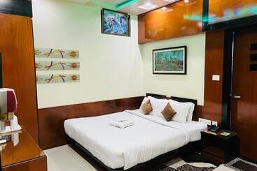 هتل Jk Residency