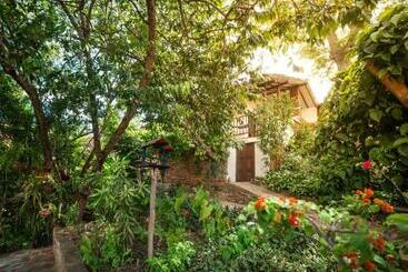 هتل Masaya Achiotte   Family Superior Room   Colombia