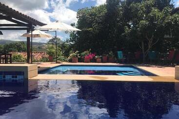 هتل Masaya Achiotte   Family Superior Room   Colombia