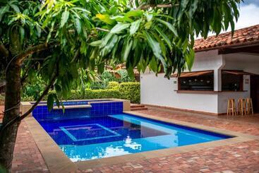 هتل Masaya Achiotte Junior Suite Colombia
