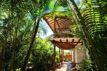 هتل Masaya Achiotte   Junior Suite   Colombia