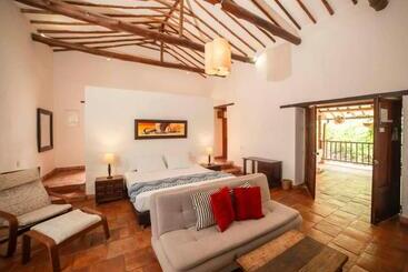 هتل Masaya Achiotte   Suite   Colombia