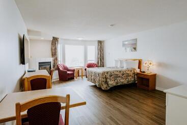 هتل Mosaic Suites