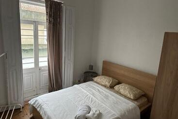 پانسیون Palmela Castle Rooms