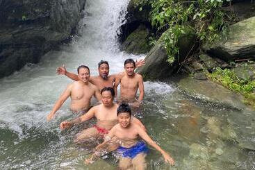 استراحتگاه Back To Nature