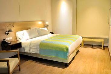 בית מלון כפרי Holiday Inn Express Yopal   Standard   Colombia