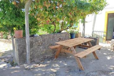 هتل Private Farm  Kingdom Of Stone  1km Fluvial Beach