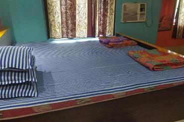 هتل Shradhanjali Lodge, Barister Colony, Digha