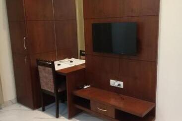 هتل The Amur Falcon Inn & Resorts