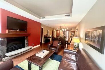 Luxury Resort 2bedroom 2bath Sleeps 6 945 Square Feet
