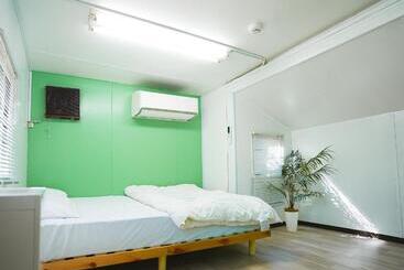 Пансион Bulls Camp  Guesthouse With Pets At The Foot Of World Heritage Mt.fuji