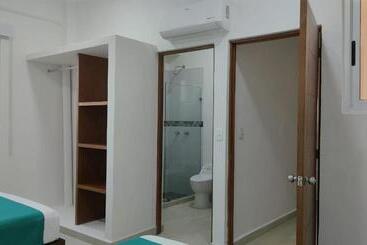 پانسیون Condominio Aeromar