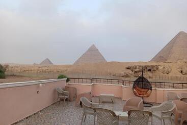 پانسیون Grensha Guest House Inn