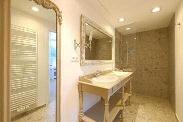 پانسیون Room Jade La Maison De La Duchesse De La Valliere Parking Privé