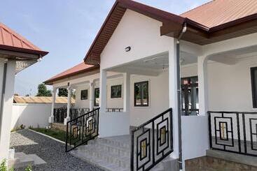 پانسیون Villa Nova Lodge