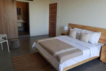 پانسیون Villas Rocher   Standard Suite 2b