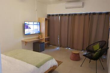 پانسیون Villas Rocher   Standard Suite 2b